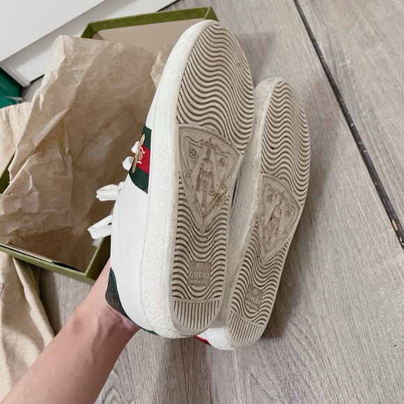 AUTHENTIC WOMEN'S GUCCI ACE SNEAKER WITH BEE - Picture 4 of 8